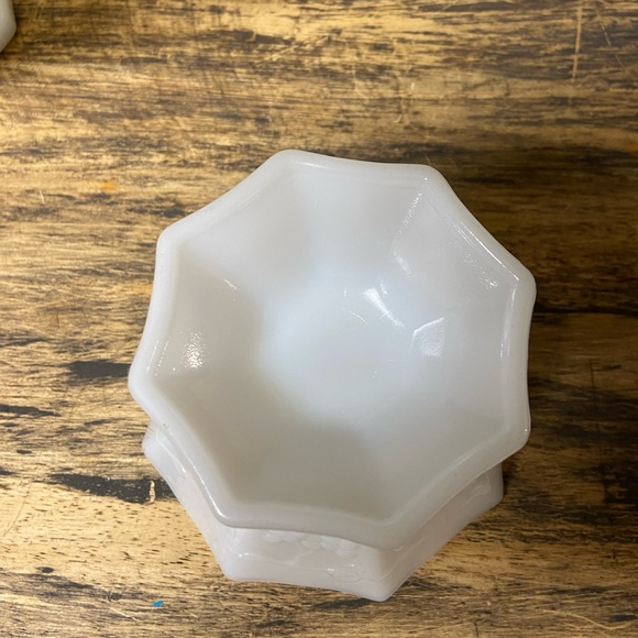 Anchor Hocking White Milk Glass Candy Dish - Picture 8 of 9